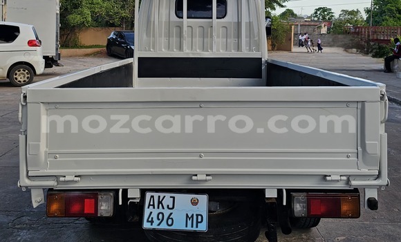 Nunua Mpya Mitsubishi Carisma Nyeupe Gari ndani ya Maputo nchini Maputo Nunua Mpya Mitsubishi Carisma Nyeupe Gari ndani ya Maputo nchini Maputo