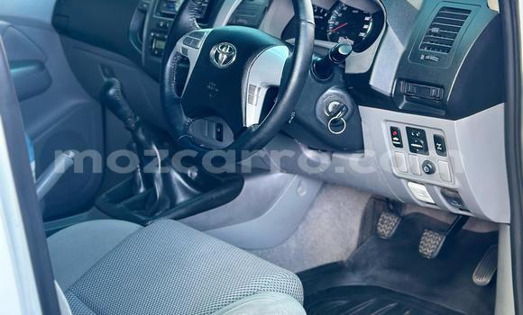 Comprar Usado Toyota Hilux Branco Carro em Maputo em Maputo Comprar Usado Toyota Hilux Branco Carro em Maputo em Maputo