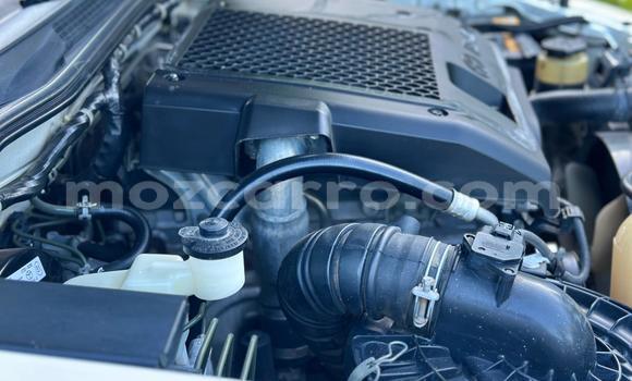 Comprar Usado Toyota Hilux Branco Carro em Maputo em Maputo Comprar Usado Toyota Hilux Branco Carro em Maputo em Maputo