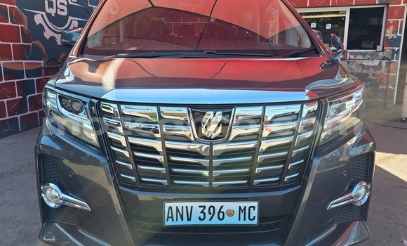 Tenga Itsva Toyota Alphard Zvimwe Mota in Maputo in Maputo Tenga Itsva Toyota Alphard Zvimwe Mota in Maputo in Maputo