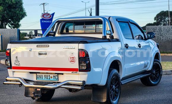 Tenga Itsva Toyota Hilux Chena Mota in Maputo in Maputo Tenga Itsva Toyota Hilux Chena Mota in Maputo in Maputo