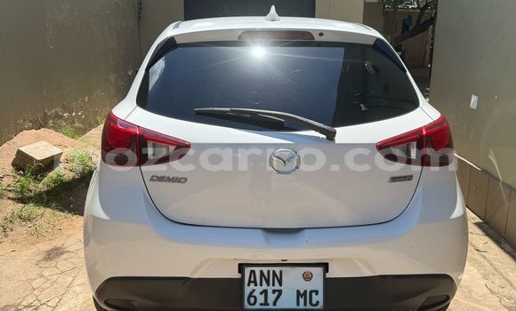 Comprar Novo Mazda Demio Branco Carro em Maputo em Maputo Comprar Novo Mazda Demio Branco Carro em Maputo em Maputo