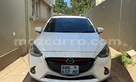 Comprar Novo Mazda Demio Branco Carro em Maputo em Maputo Comprar Novo Mazda Demio Branco Carro em Maputo em Maputo