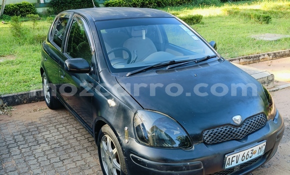 Comprar Usado Toyota Vitz Preto Carro em Maputo em Maputo