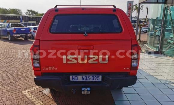 Comprar Usado Isuzu KB Vermelho Carro em Maputo em Maputo Comprar Usado Isuzu KB Vermelho Carro em Maputo em Maputo