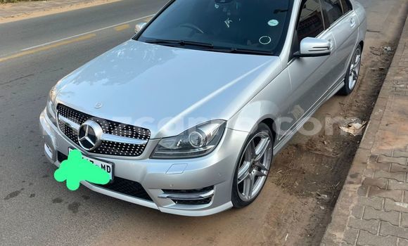 Nunua Ilio tumika Mercedes-Benz C-Classe Nyingine Gari ndani ya Maputo nchini Maputo Nunua Ilio tumika Mercedes-Benz C-Classe Nyingine Gari ndani ya Maputo nchini Maputo