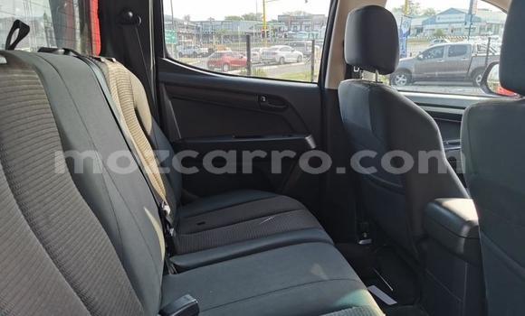 Comprar Usado Isuzu KB Vermelho Carro em Maputo em Maputo Comprar Usado Isuzu KB Vermelho Carro em Maputo em Maputo