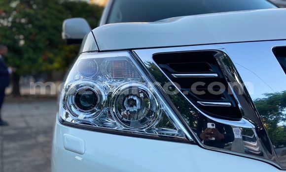 Nunua Ilio tumika Nissan Patrol Nyeupe Gari ndani ya Maputo nchini Maputo Nunua Ilio tumika Nissan Patrol Nyeupe Gari ndani ya Maputo nchini Maputo