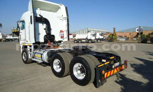 Buy Used Caterpillar 120 White Truck in Maputo in Maputo Buy Used Caterpillar 120 White Truck in Maputo in Maputo