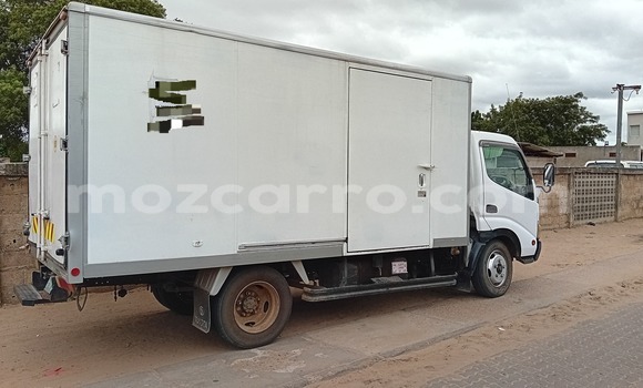 Tenga Tsaru Toyota Dyna Chena Mota in Maputo in Maputo Tenga Tsaru Toyota Dyna Chena Mota in Maputo in Maputo
