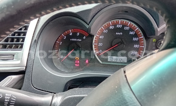 Nunua Ilio tumika Toyota Hilux Nyeupe Gari ndani ya Maputo nchini Maputo Nunua Ilio tumika Toyota Hilux Nyeupe Gari ndani ya Maputo nchini Maputo