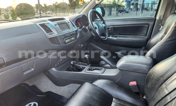 Comprar Usado Toyota Hilux Branco Carro em Maputo em Maputo Comprar Usado Toyota Hilux Branco Carro em Maputo em Maputo