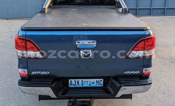 Nunua Ilio tumika Mazda BT-50 Bluu Gari ndani ya Maputo nchini Maputo Nunua Ilio tumika Mazda BT-50 Bluu Gari ndani ya Maputo nchini Maputo