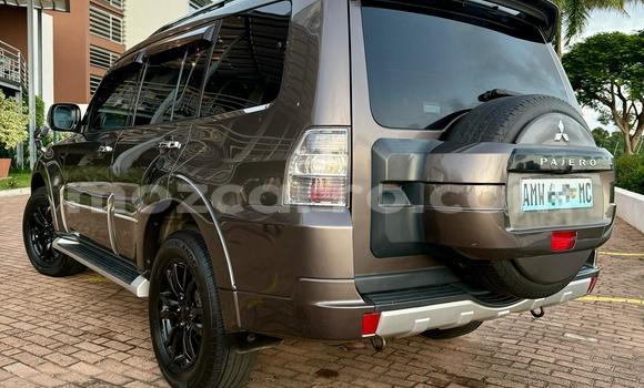 Buy Used Mitsubishi Pajero Brown Car in Maputo in Maputo Buy Used Mitsubishi Pajero Brown Car in Maputo in Maputo
