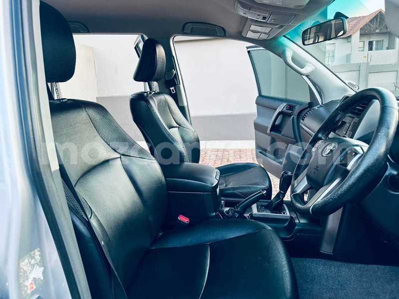 Big with watermark toyota land cruiser prado maputo maputo 37575