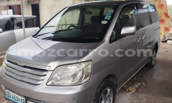 Comprar Usado Toyota Noah De outros Carro em Maputo em Maputo Comprar Usado Toyota Noah De outros Carro em Maputo em Maputo