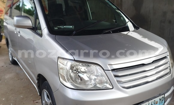 Comprar Usado Toyota Noah De outros Carro em Maputo em Maputo Comprar Usado Toyota Noah De outros Carro em Maputo em Maputo