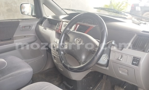 Comprar Usado Toyota Noah De outros Carro em Maputo em Maputo Comprar Usado Toyota Noah De outros Carro em Maputo em Maputo