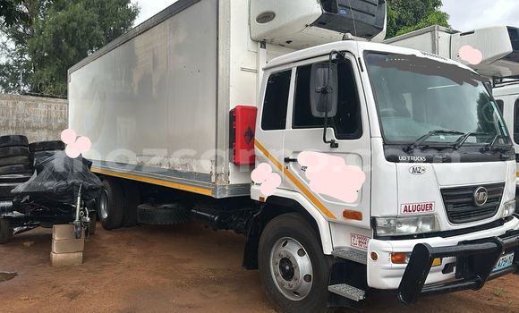 Comprar Usado Nissan UD Branco Caminhão em Maputo em Maputo Comprar Usado Nissan UD Branco Caminhão em Maputo em Maputo