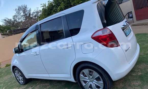 Buy Used Toyota Ractis White Car in Maputo in Maputo Buy Used Toyota Ractis White Car in Maputo in Maputo