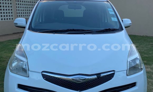 Buy Used Toyota Ractis White Car in Maputo in Maputo Buy Used Toyota Ractis White Car in Maputo in Maputo