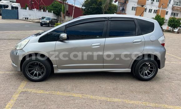 Nunua Ilio tumika Honda Fit Fedha Gari ndani ya Maputo nchini Maputo Nunua Ilio tumika Honda Fit Fedha Gari ndani ya Maputo nchini Maputo