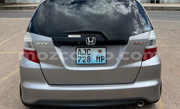 Nunua Ilio tumika Honda Fit Fedha Gari ndani ya Maputo nchini Maputo Nunua Ilio tumika Honda Fit Fedha Gari ndani ya Maputo nchini Maputo