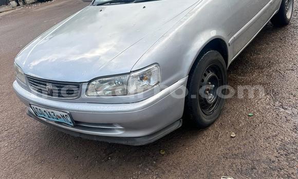 Nunua Ilio tumika Toyota Corolla Fedha Gari ndani ya Maputo nchini Maputo Nunua Ilio tumika Toyota Corolla Fedha Gari ndani ya Maputo nchini Maputo