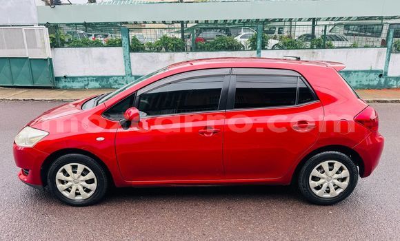 Tenga Tsaru Toyota Auris Tsvuku Mota in Maputo in Maputo Tenga Tsaru Toyota Auris Tsvuku Mota in Maputo in Maputo