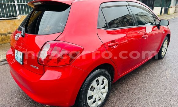 Tenga Tsaru Toyota Auris Tsvuku Mota in Maputo in Maputo Tenga Tsaru Toyota Auris Tsvuku Mota in Maputo in Maputo
