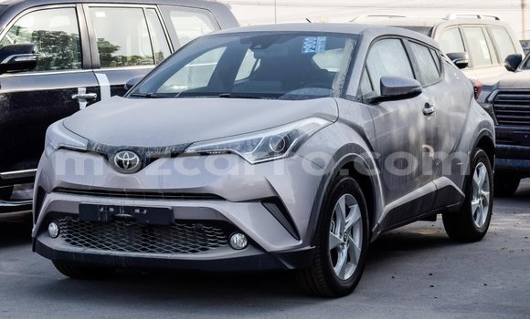 Tenga Imported Toyota C-HR Zvimwe Mota in Import - Dubai in Cabo Delgado Tenga Imported Toyota C-HR Zvimwe Mota in Import - Dubai in Cabo Delgado