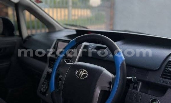 Comprar Usado Toyota Noah Preto Carro em Maputo em Maputo Comprar Usado Toyota Noah Preto Carro em Maputo em Maputo