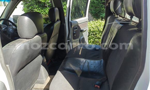 Comprar Usado Nissan Hardbody Branco Carro em Maputo em Maputo Comprar Usado Nissan Hardbody Branco Carro em Maputo em Maputo