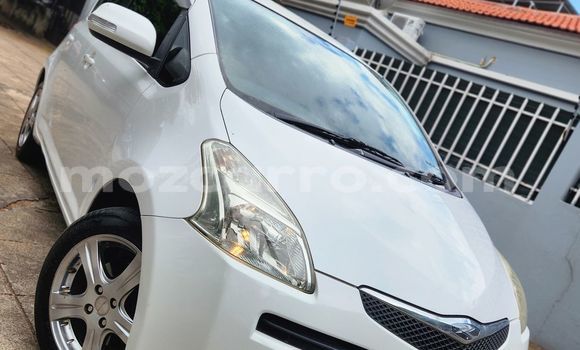 Comprar Usado Toyota Ractis Branco Carro em Maputo em Maputo Comprar Usado Toyota Ractis Branco Carro em Maputo em Maputo