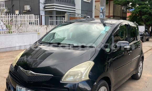 Comprar Usado Toyota Ractis Preto Carro em Maputo em Maputo