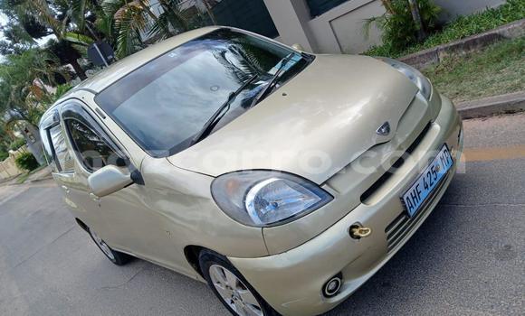 Comprar Usado Toyota FunCargo De outros Carro em Maputo em Maputo Comprar Usado Toyota FunCargo De outros Carro em Maputo em Maputo