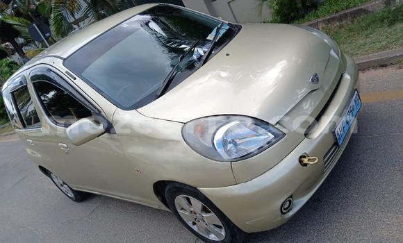 Comprar Usado Toyota FunCargo De outros Carro em Maputo em Maputo Comprar Usado Toyota FunCargo De outros Carro em Maputo em Maputo