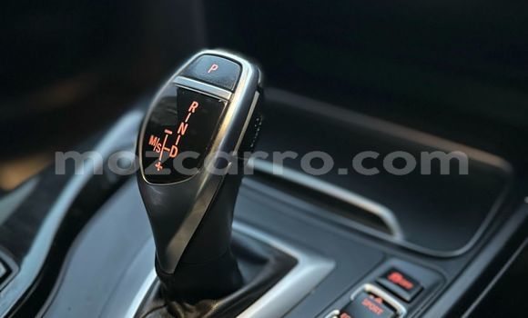Comprar Usado BMW 3-Series Preto Carro em Maputo em Maputo Comprar Usado BMW 3-Series Preto Carro em Maputo em Maputo