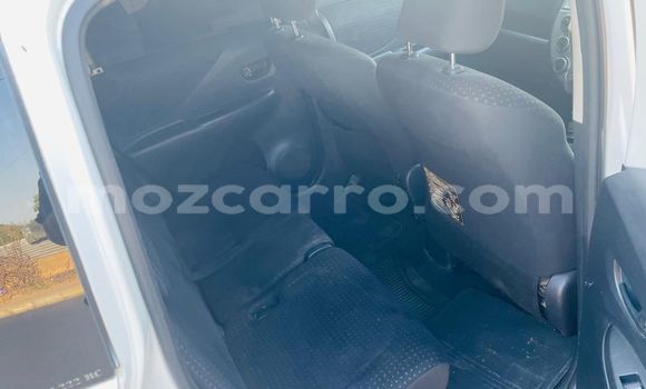 Nunua Ilio tumika Toyota Ractis Nyeupe Gari ndani ya Maputo nchini Maputo Nunua Ilio tumika Toyota Ractis Nyeupe Gari ndani ya Maputo nchini Maputo