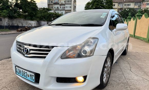Comprar Usado Toyota Blade Branco Carro em Maputo em Maputo
