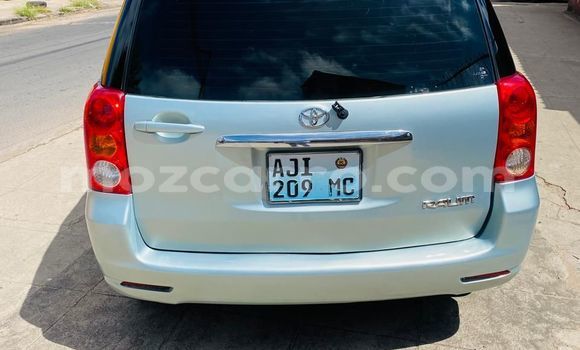 Comprar Usado Toyota Raum Prata Carro em Maputo em Maputo