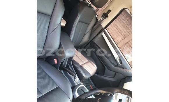 Nunua Ilio tumika Isuzu KB Kijani Gari ndani ya Beira nchini Sofala Nunua Ilio tumika Isuzu KB Kijani Gari ndani ya Beira nchini Sofala