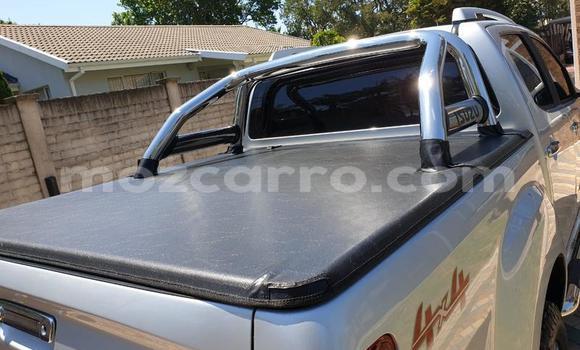 Nunua Ilio tumika Isuzu KB Kijani Gari ndani ya Beira nchini Sofala Nunua Ilio tumika Isuzu KB Kijani Gari ndani ya Beira nchini Sofala