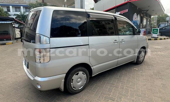 Tenga Tsaru Toyota Voxy Sirivha Mota in Maputo in Maputo Tenga Tsaru Toyota Voxy Sirivha Mota in Maputo in Maputo