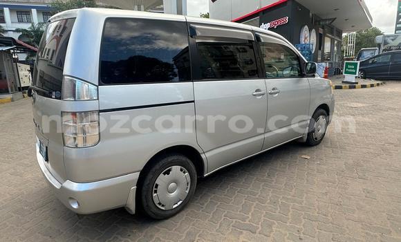 Tenga Tsaru Toyota Voxy Sirivha Mota in Maputo in Maputo Tenga Tsaru Toyota Voxy Sirivha Mota in Maputo in Maputo