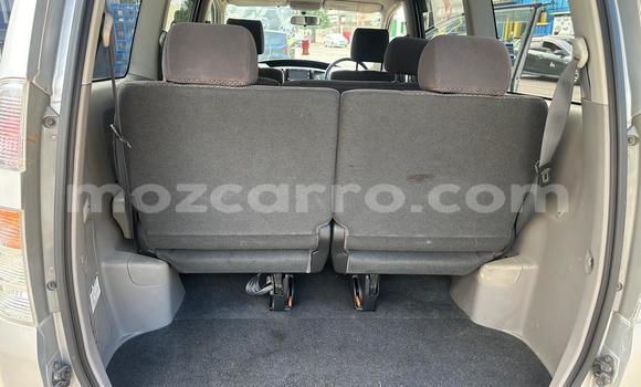 Tenga Tsaru Toyota Voxy Sirivha Mota in Maputo in Maputo Tenga Tsaru Toyota Voxy Sirivha Mota in Maputo in Maputo