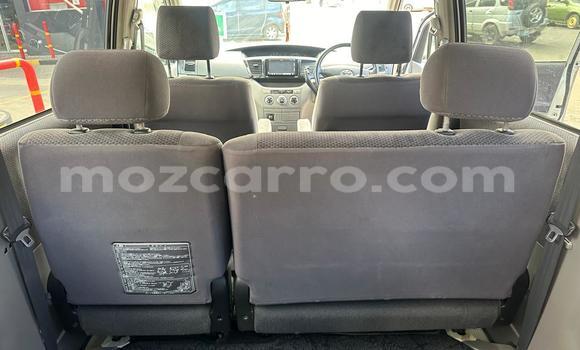 Tenga Tsaru Toyota Voxy Sirivha Mota in Maputo in Maputo Tenga Tsaru Toyota Voxy Sirivha Mota in Maputo in Maputo