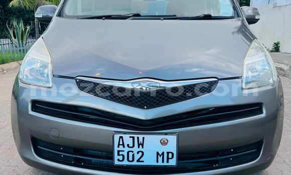 Comprar Usado Toyota Ractis Castanho Carro em Maputo em Maputo