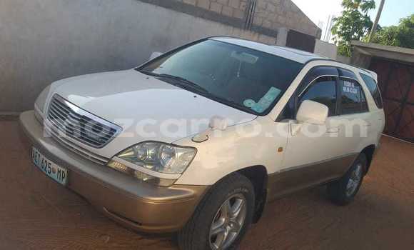 Nunua Ilio tumika Toyota Harrier Beige Gari ndani ya Maputo nchini Maputo Nunua Ilio tumika Toyota Harrier Beige Gari ndani ya Maputo nchini Maputo