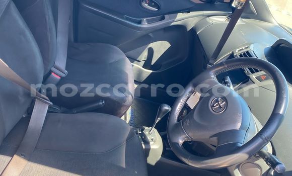 Nunua Ilio tumika Toyota Vitz Fedha Gari ndani ya Maputo nchini Maputo Nunua Ilio tumika Toyota Vitz Fedha Gari ndani ya Maputo nchini Maputo